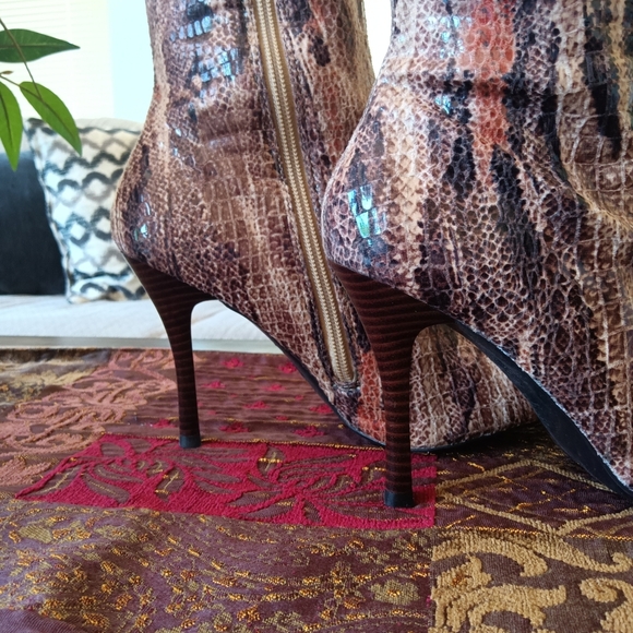 CLEARANCE SALE!! Orange and Brown Heeled Boots with Artistic Flair - Picture 6 of 12